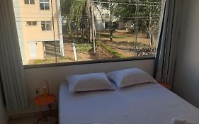 Smart 410 - 4 quartos perto UNB